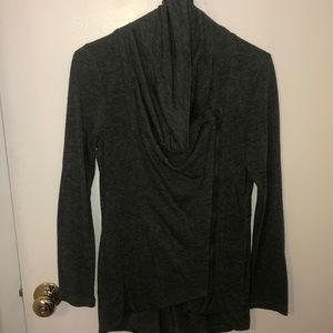 Women’s M wrap zip up